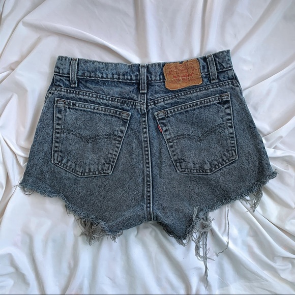 Levi's Pants - SOLD ON DEPOP 💘 LEVIS HIGHWAISTED DENIM SHORTS